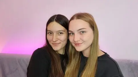 OliviaAndMary's Sex ChatRoom